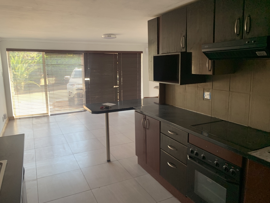 To Let 2 Bedroom Property for Rent in Protea Heights Western Cape